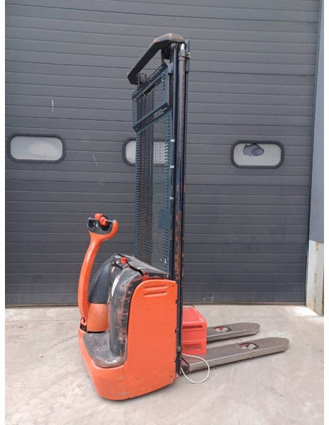 Diversen Linde, BT stapelaars L10 - Pallet truck: picture 1 Diversen Linde, BT stapelaars L10 - Pallet truck: picture 1