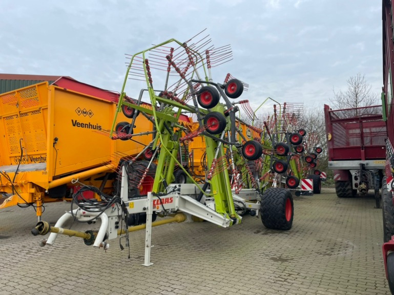 CLAAS Liner 3600 - Tedder/ Rake: picture 2 CLAAS Liner 3600 - Tedder/ Rake: picture 2