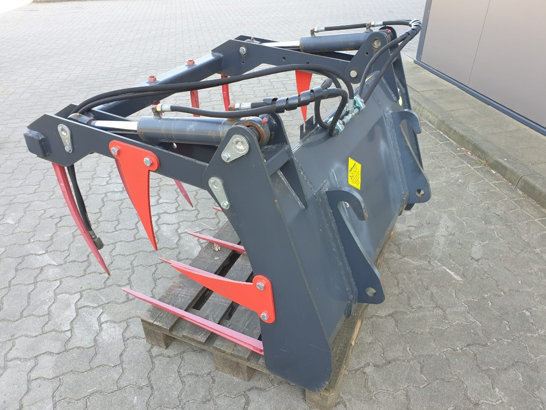 D D Landtechnika Krokodilgebiss versch. Breiten* - Front loader for tractor: picture 2 D D Landtechnika Krokodilgebiss versch. Breiten* - Front loader for tractor: picture 2
