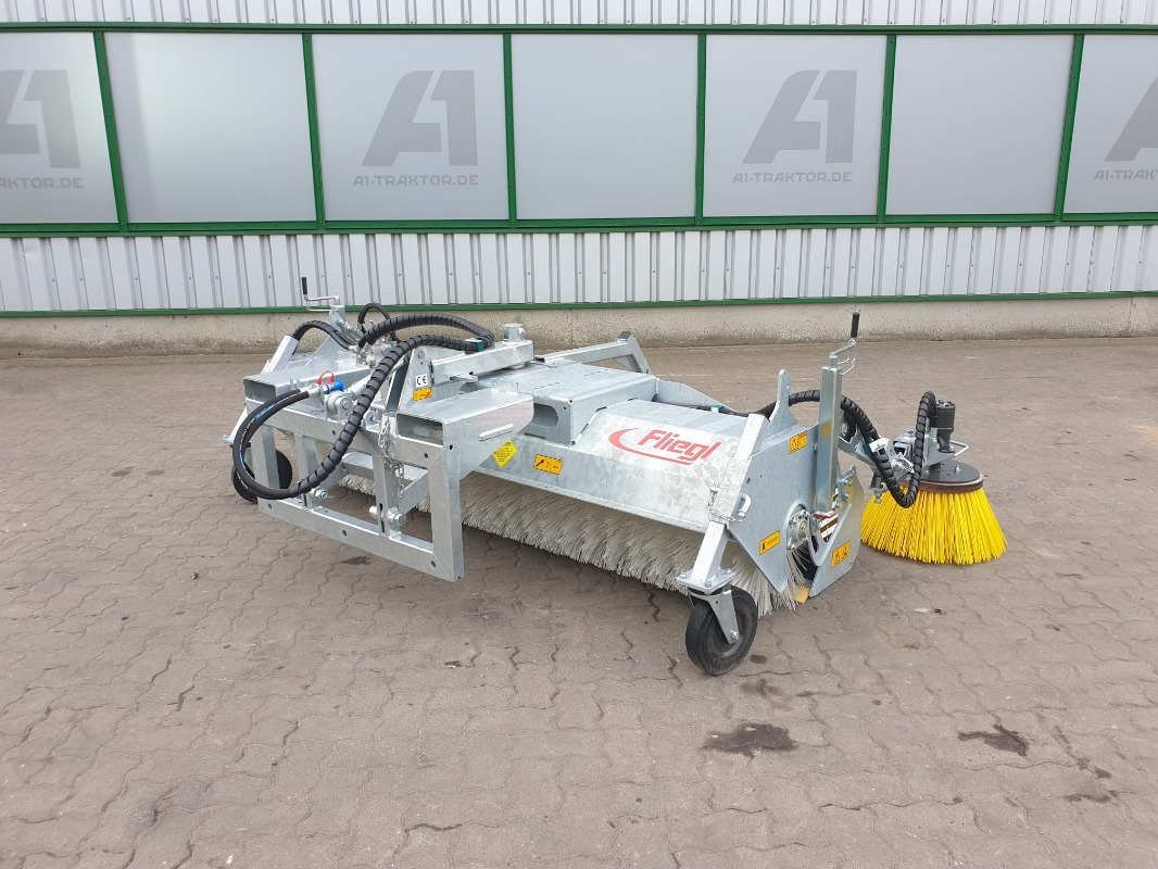 Fliegl KEHRMASCHINE TYP 500 - Mower: picture 1 Fliegl KEHRMASCHINE TYP 500 - Mower: picture 1
