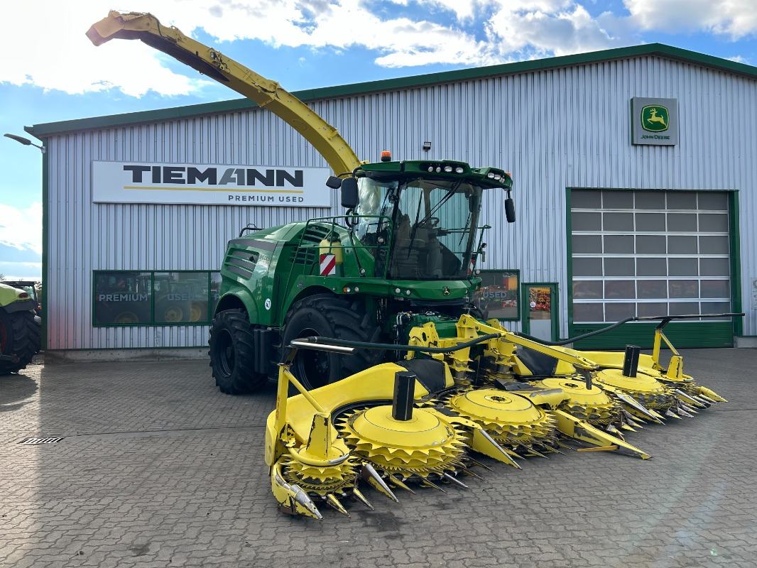 John Deere 8400 mit Kemper 475 Plus - Harvester: picture 1 John Deere 8400 mit Kemper 475 Plus - Harvester: picture 1
