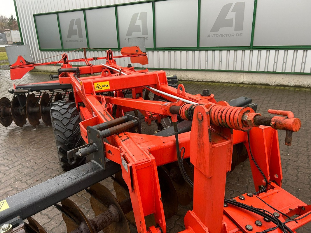Kuhn HVA 26 - Disc harrow: picture 3 Kuhn HVA 26 - Disc harrow: picture 3