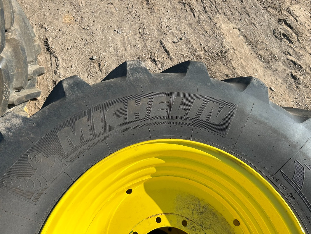 Michelin 710/70R42 und 600/70R30 Kompletträder - Tire for Agricultural machinery: picture 5 Michelin 710/70R42 und 600/70R30 Kompletträder - Tire for Agricultural machinery: picture 5
