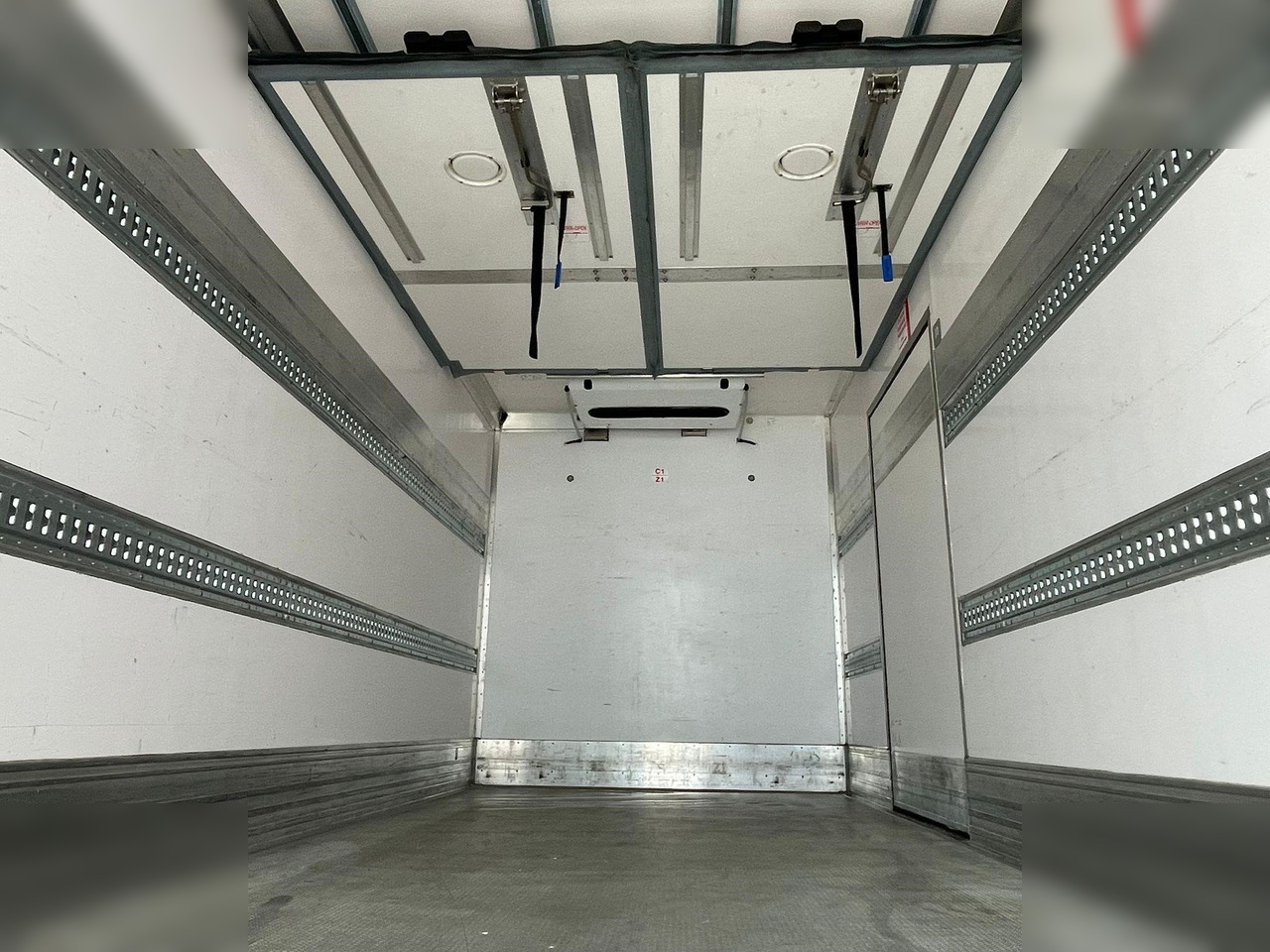 SCANIA P280 - Refrigerator truck: picture 5 SCANIA P280 - Refrigerator truck: picture 5