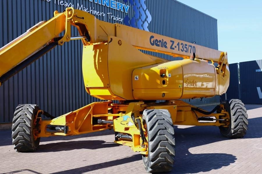 Genie Z135/70 Diesel, 4x4x4 Drive, 43m Lifting Height, 2 - Articulated boom: picture 2 Genie Z135/70 Diesel, 4x4x4 Drive, 43m Lifting Height, 2 - Articulated boom: picture 2
