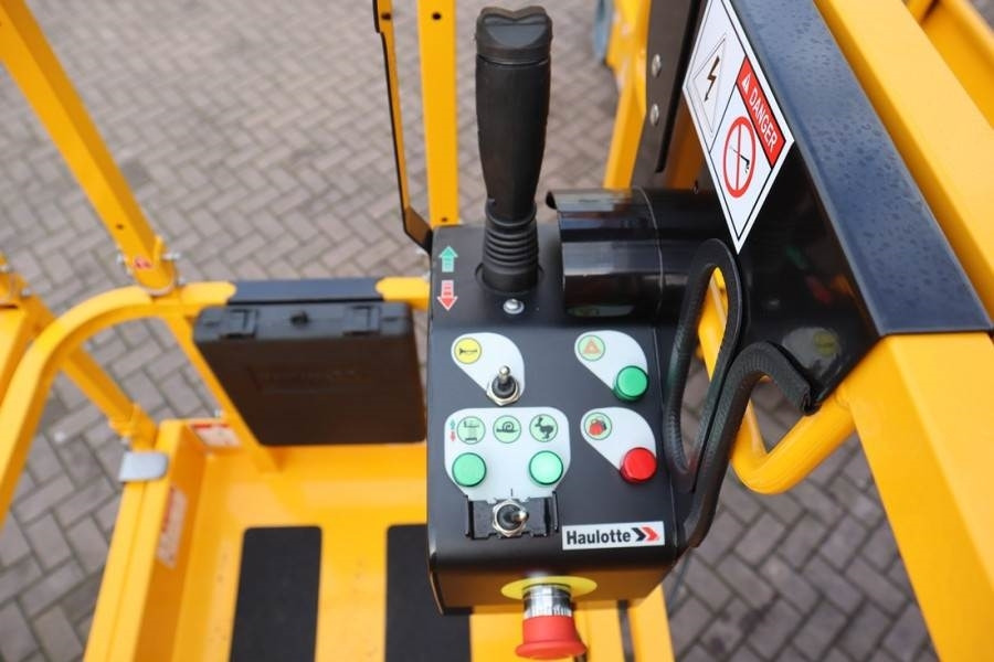 Haulotte Compact 10N Valid Inspection, *Guarantee! 10m Work - Scissor lift: picture 4 Haulotte Compact 10N Valid Inspection, *Guarantee! 10m Work - Scissor lift: picture 4