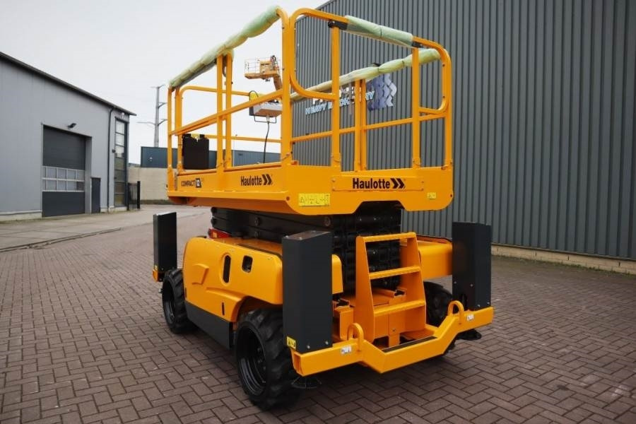 Haulotte Compact 12DX Valid Inspection, *Guarantee! Diesel, - Scissor lift: picture 3 Haulotte Compact 12DX Valid Inspection, *Guarantee! Diesel, - Scissor lift: picture 3