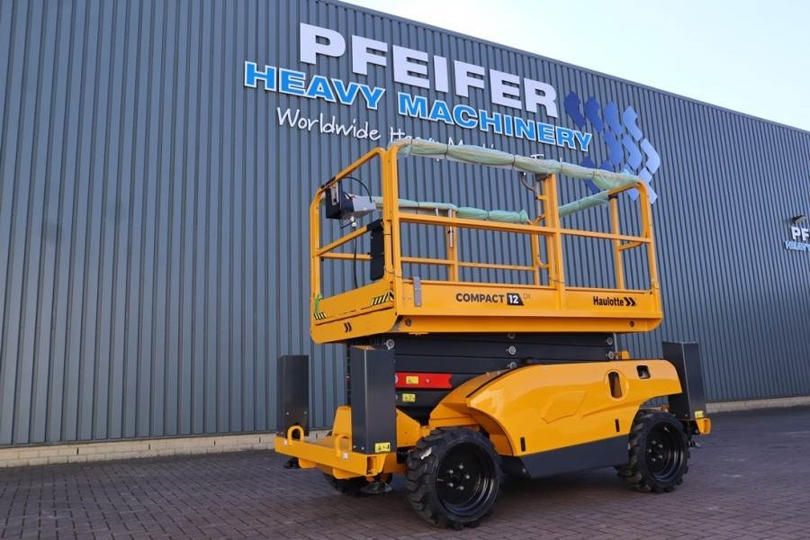 Haulotte Compact 12DX Valid Inspection, *Guarantee! Diesel, - Scissor lift: picture 1 Haulotte Compact 12DX Valid Inspection, *Guarantee! Diesel, - Scissor lift: picture 1