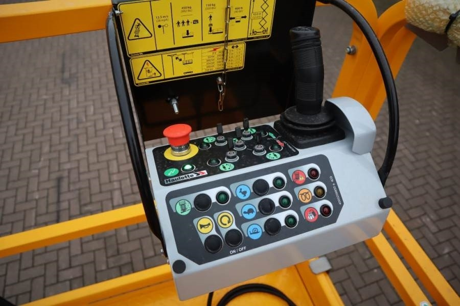 Haulotte Compact 12DX Valid Inspection, *Guarantee! Diesel, - Scissor lift: picture 3 Haulotte Compact 12DX Valid Inspection, *Guarantee! Diesel, - Scissor lift: picture 3