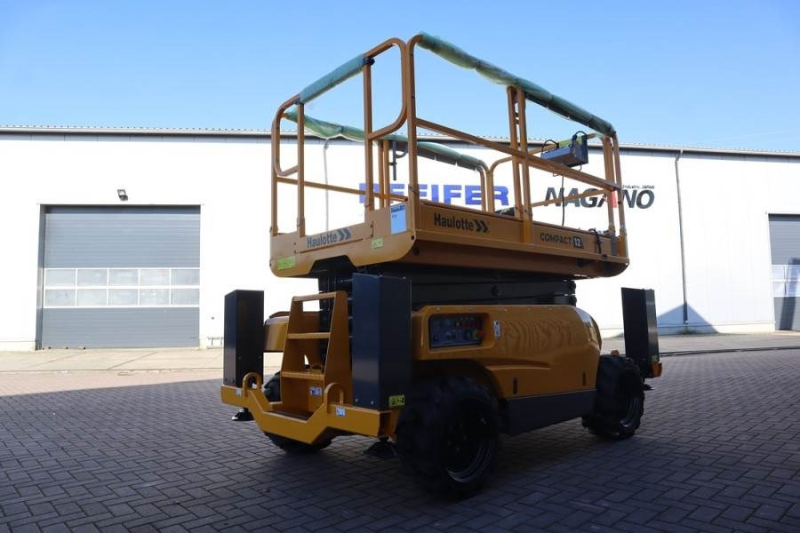 Haulotte Compact 12DX Valid Inspection, *Guarantee! Diesel, - Scissor lift: picture 2 Haulotte Compact 12DX Valid Inspection, *Guarantee! Diesel, - Scissor lift: picture 2