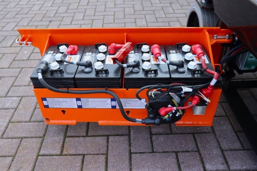 JLG R2632 Unused, Electric, 9.60m Working Height, 230k - Scissor lift: picture 4 JLG R2632 Unused, Electric, 9.60m Working Height, 230k - Scissor lift: picture 4