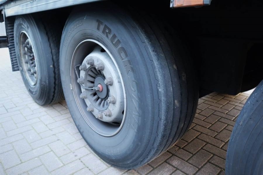 Leasing of Krone SD Dutch Registration, 3-Axle, Lift Axle, Air Susp Krone SD Dutch Registration, 3-Axle, Lift Axle, Air Susp: picture 12 Leasing of Krone SD Dutch Registration, 3-Axle, Lift Axle, Air Susp Krone SD Dutch Registration, 3-Axle, Lift Axle, Air Susp: picture 12