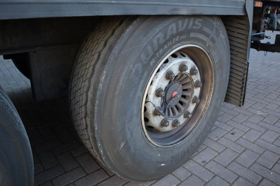 Leasing of Krone SD Dutch Registration, 3-Axle, Lift Axle, Air Susp Krone SD Dutch Registration, 3-Axle, Lift Axle, Air Susp: picture 14 Leasing of Krone SD Dutch Registration, 3-Axle, Lift Axle, Air Susp Krone SD Dutch Registration, 3-Axle, Lift Axle, Air Susp: picture 14