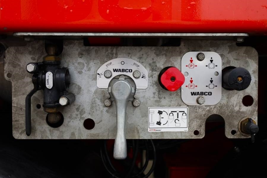 Dropside/ Flatbed semi-trailer MAX Trailer MAX410 The MAX410 with hydro-mechanical" steering: picture 11