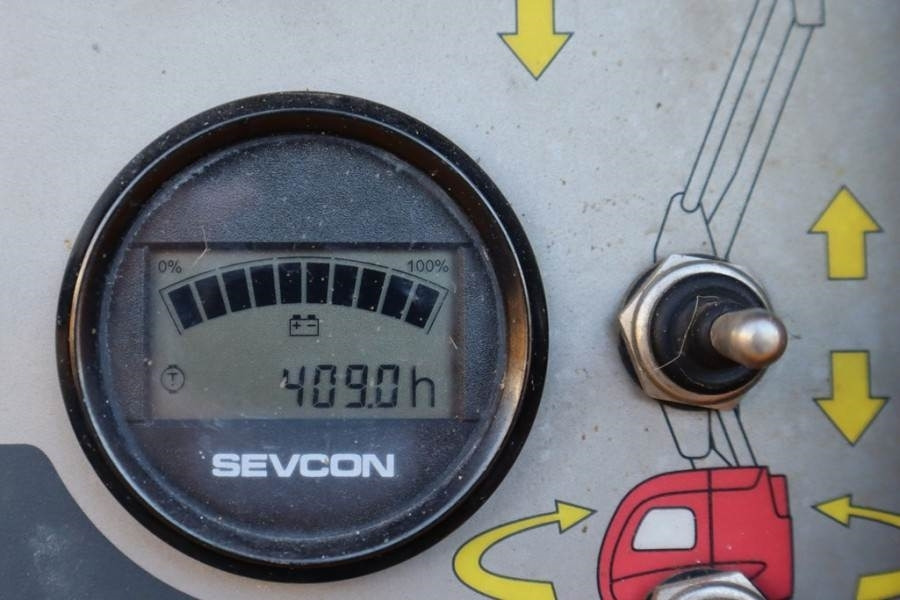 Manitou 150AETJ Compact Electric, 15m Working Height, 6.5m - Articulated boom: picture 5 Manitou 150AETJ Compact Electric, 15m Working Height, 6.5m - Articulated boom: picture 5