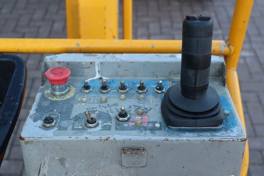 Manitou 150AETJ Compact Electric, 15m Working Height, 6.5m - Articulated boom: picture 5 Manitou 150AETJ Compact Electric, 15m Working Height, 6.5m - Articulated boom: picture 5