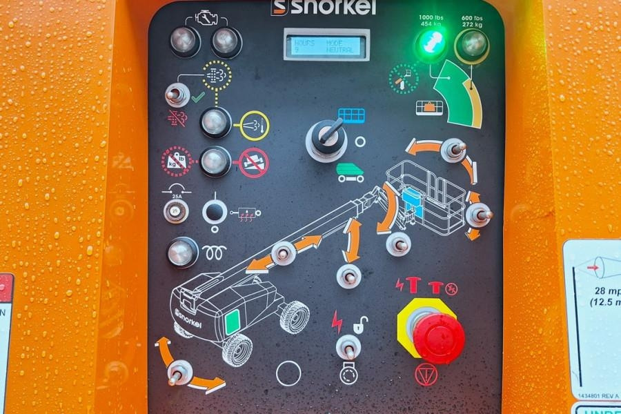 Snorkel 660SJ Valid Inspection, *Guarantee! CE, Diesel, 4x  - Telescopic boom: picture 4 Snorkel 660SJ Valid Inspection, *Guarantee! CE, Diesel, 4x  - Telescopic boom: picture 4