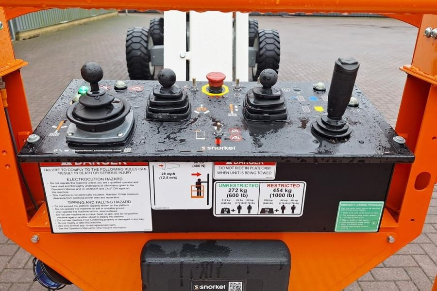 Snorkel 660SJ Valid Inspection, *Guarantee! CE, Diesel, 4x  - Telescopic boom: picture 5 Snorkel 660SJ Valid Inspection, *Guarantee! CE, Diesel, 4x  - Telescopic boom: picture 5