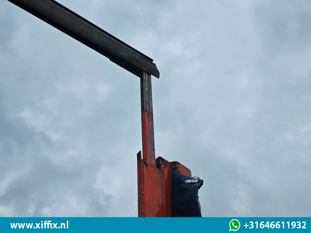 Low loader semi-trailer Meusburger 3-ass. Dieplader met huifopbouw / Naloop gestuurd: picture 9 Low loader semi-trailer Meusburger 3-ass. Dieplader met huifopbouw / Naloop gestuurd: picture 9