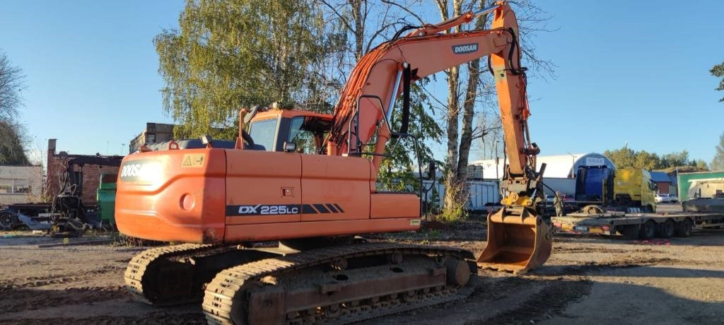 Doosan 225 LC - Crawler excavator: picture 3 Doosan 225 LC - Crawler excavator: picture 3