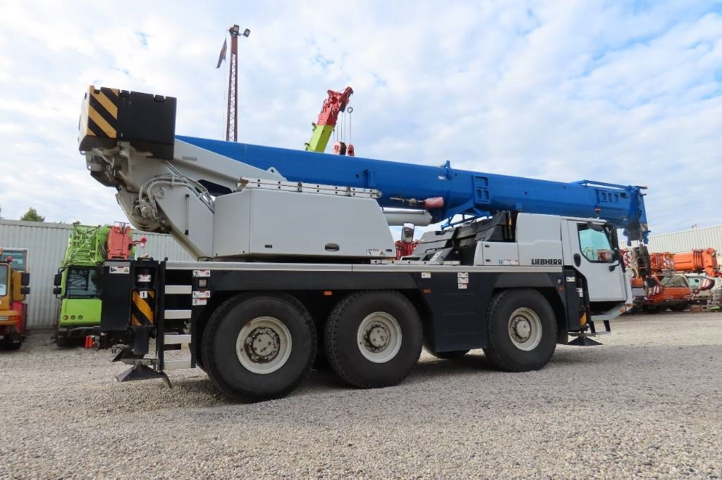Liebherr LTM 1050-3.1 - All terrain crane: picture 3 Liebherr LTM 1050-3.1 - All terrain crane: picture 3