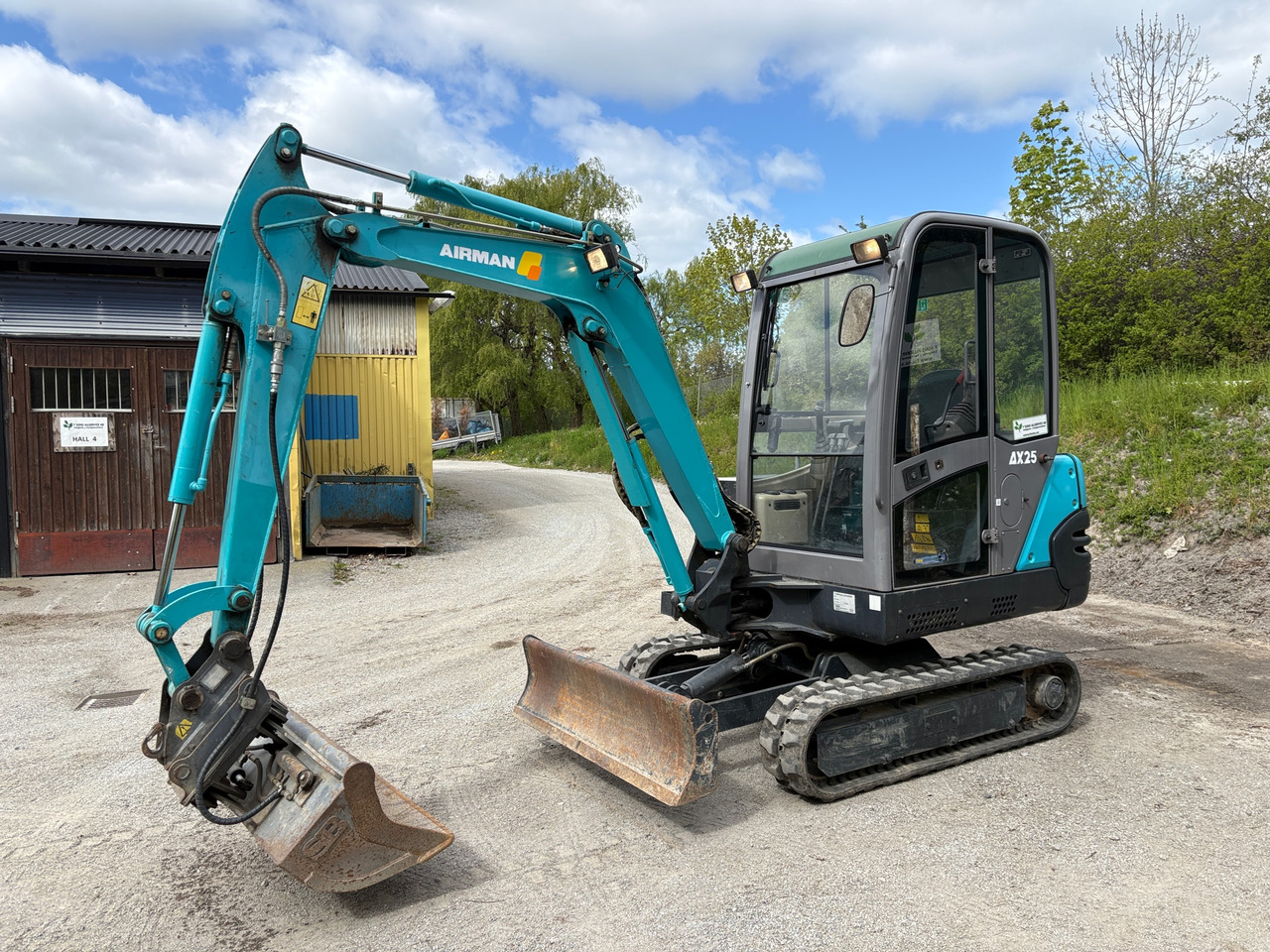 Airman AX25 - Excavator: picture 1 Airman AX25 - Excavator: picture 1