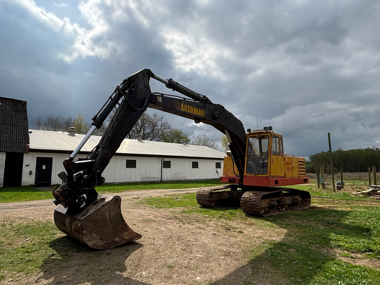 Åkerman H12B - Excavator: picture 1 Åkerman H12B - Excavator: picture 1