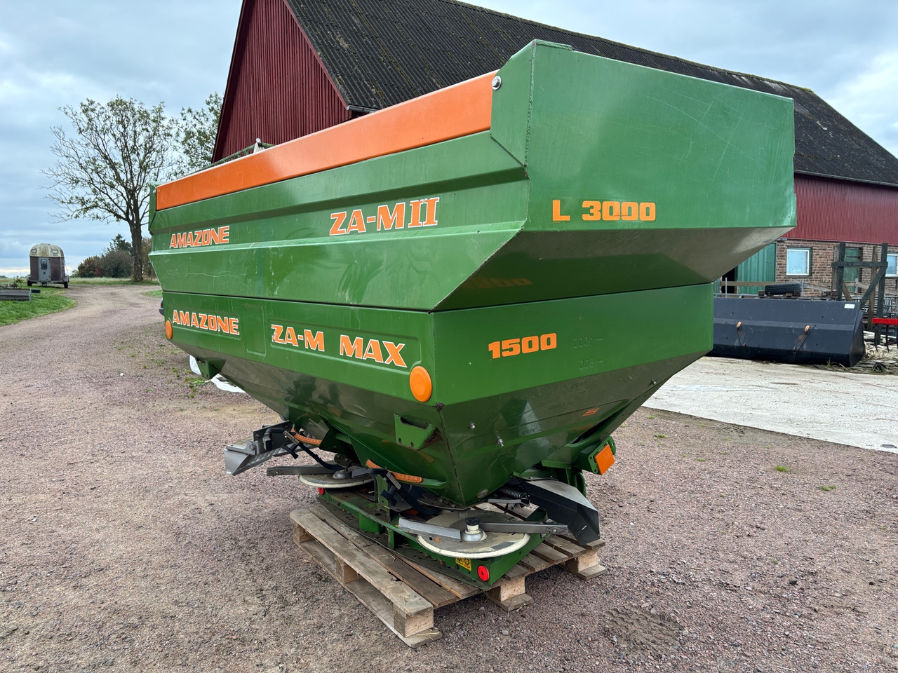 Amazone ZA-M Max - Fertilizer spreader: picture 1 Amazone ZA-M Max - Fertilizer spreader: picture 1