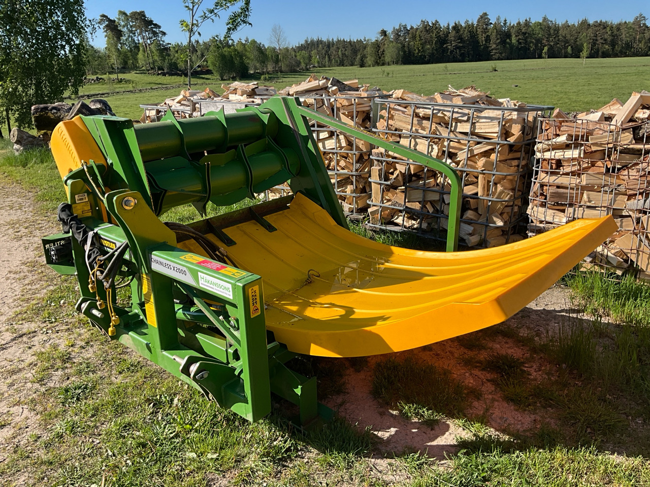 Hustler Chainless X2000 - Attachment for Agricultural machinery: picture 1 Hustler Chainless X2000 - Attachment for Agricultural machinery: picture 1