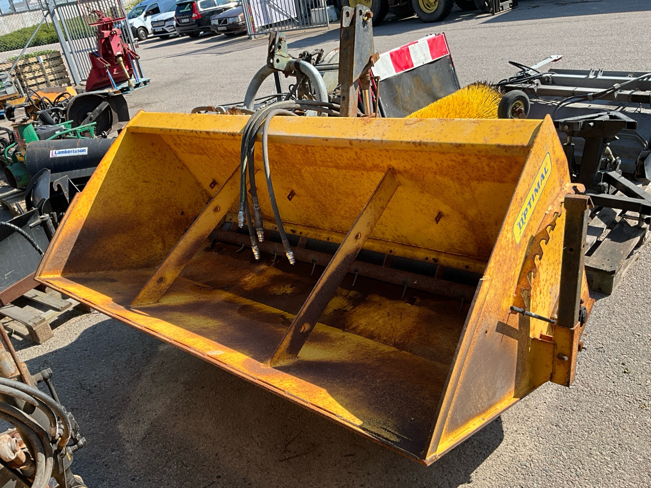 Trejon SP 1000 - Attachment for Municipal/ Special vehicle: picture 1 Trejon SP 1000 - Attachment for Municipal/ Special vehicle: picture 1