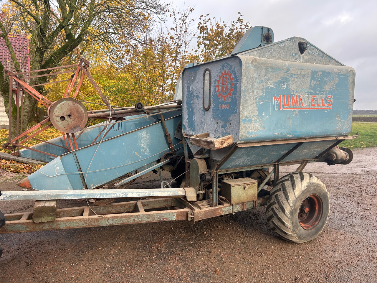 BM S-600 - Combine harvester: picture 1 BM S-600 - Combine harvester: picture 1