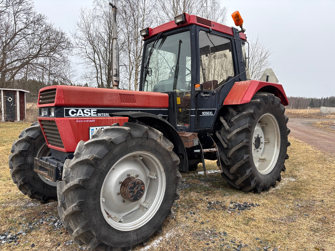 Case IH 1056XL - Farm tractor: picture 1 Case IH 1056XL - Farm tractor: picture 1