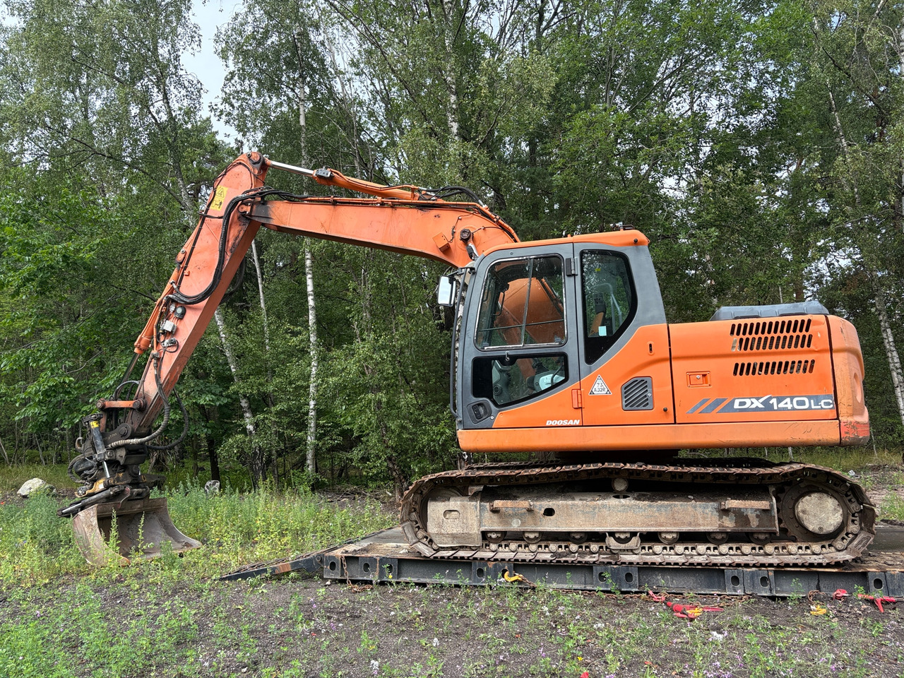 Doosan DX 140LC-3 - Excavator: picture 1 Doosan DX 140LC-3 - Excavator: picture 1