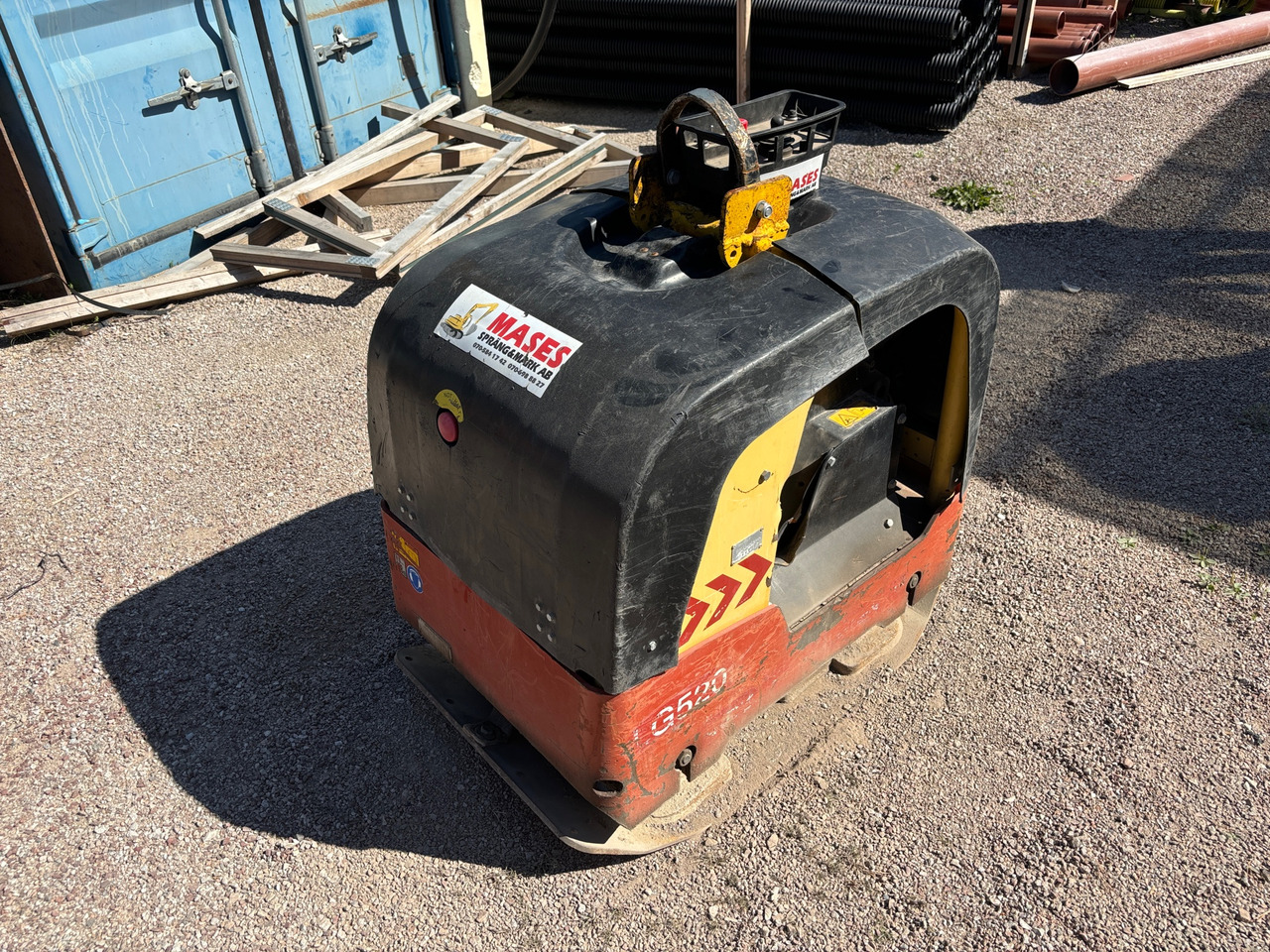 Dynapac LG520 - Vibratory plate: picture 1 Dynapac LG520 - Vibratory plate: picture 1