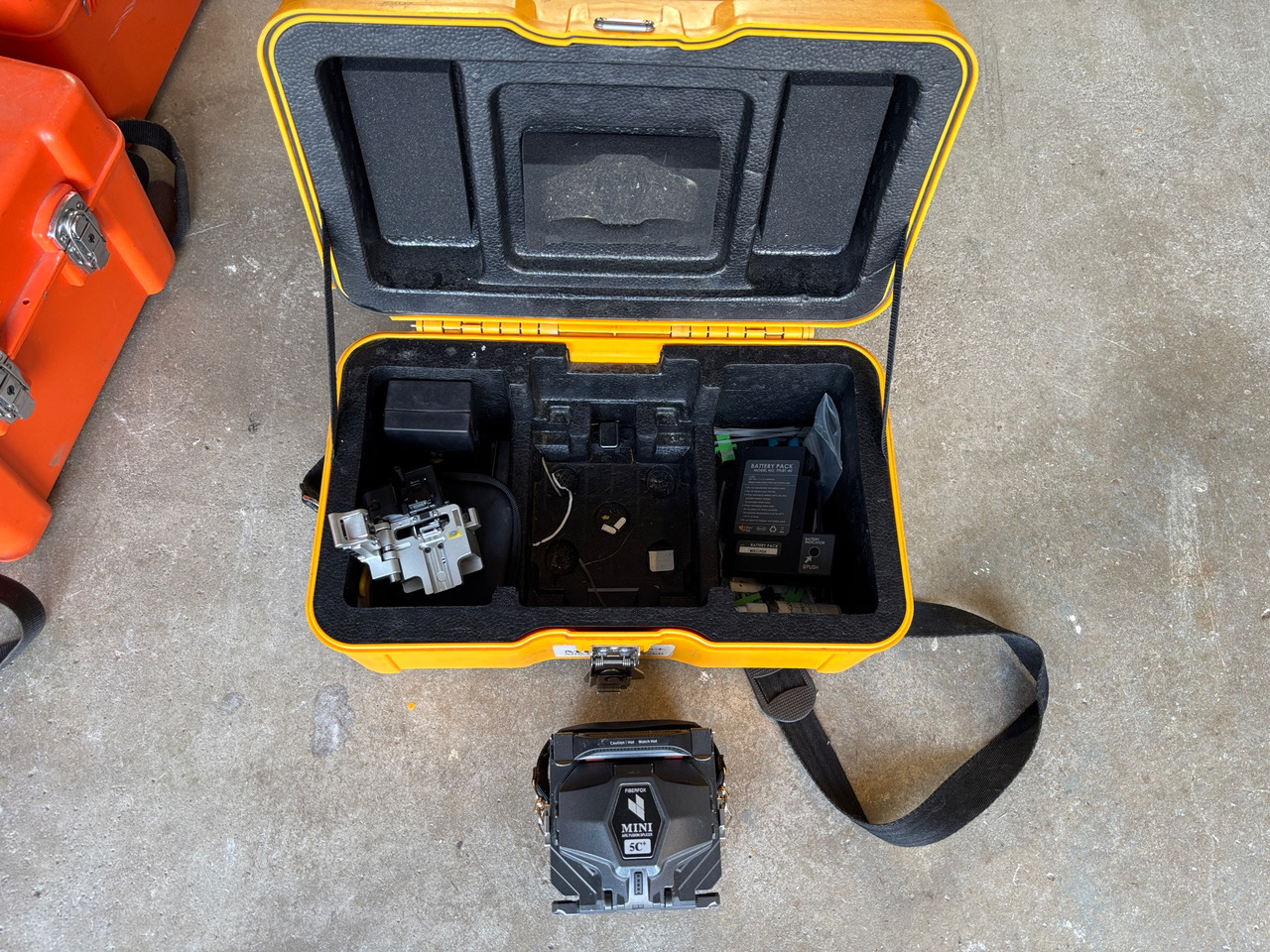 Fiberfox Mini 5C+ - Construction equipment: picture 1 Fiberfox Mini 5C+ - Construction equipment: picture 1