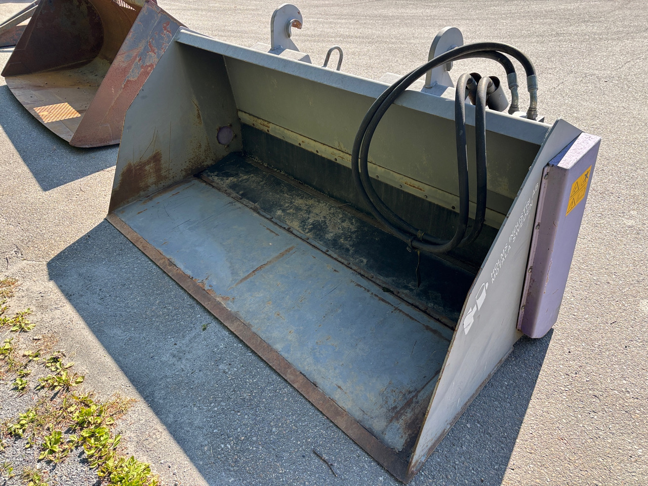 Holms SSH 1600 - Sand/ Salt spreader: picture 1 Holms SSH 1600 - Sand/ Salt spreader: picture 1