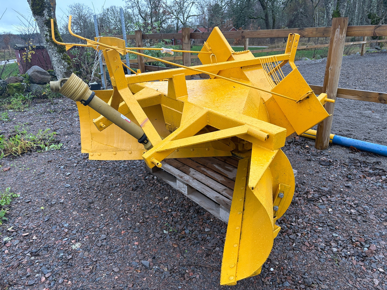 Horsman konetehdas HL 225 228 - Snow blower: picture 1 Horsman konetehdas HL 225 228 - Snow blower: picture 1