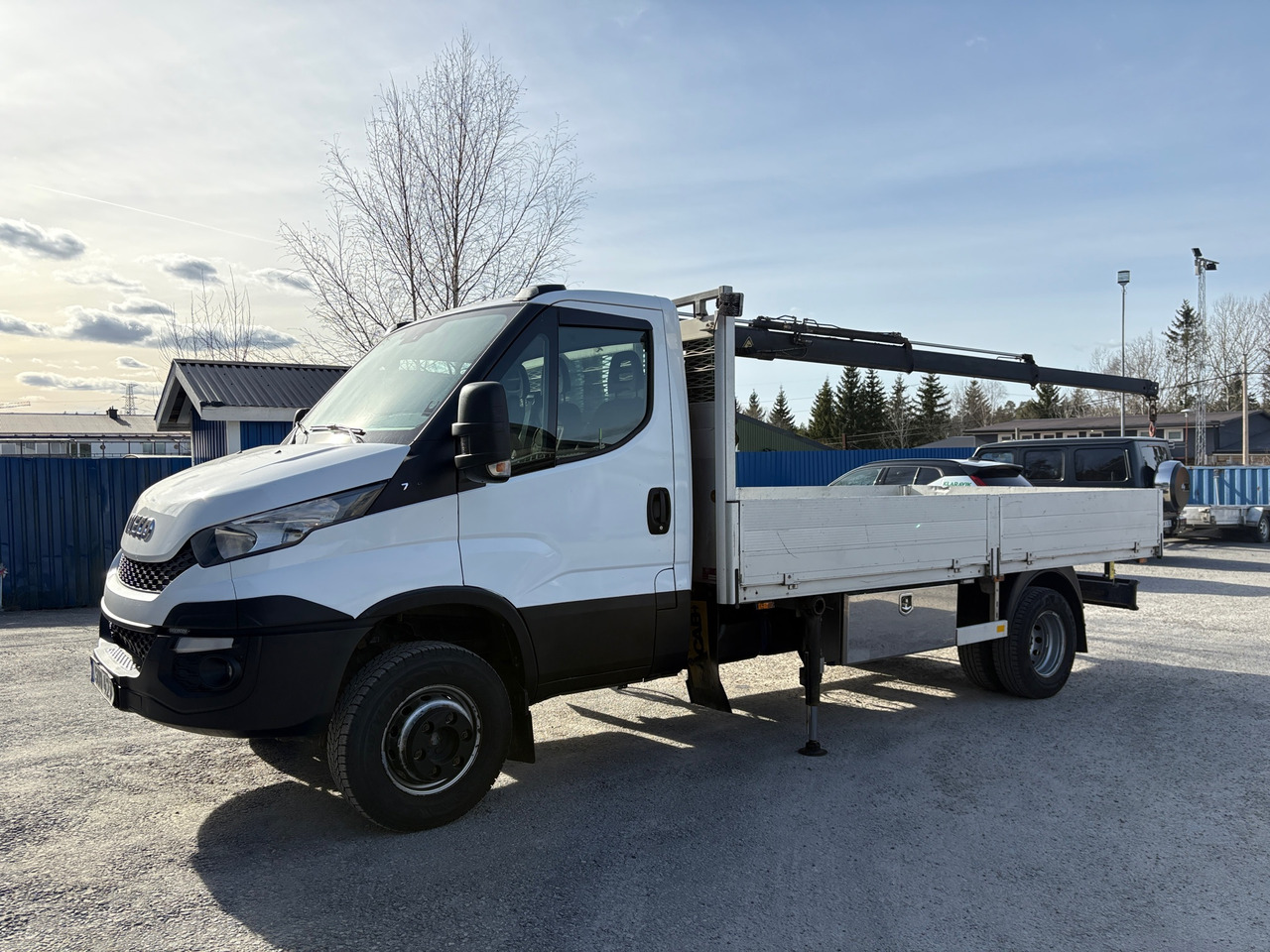Iveco Daily 70C17HA8 - Crane truck: picture 1 Iveco Daily 70C17HA8 - Crane truck: picture 1