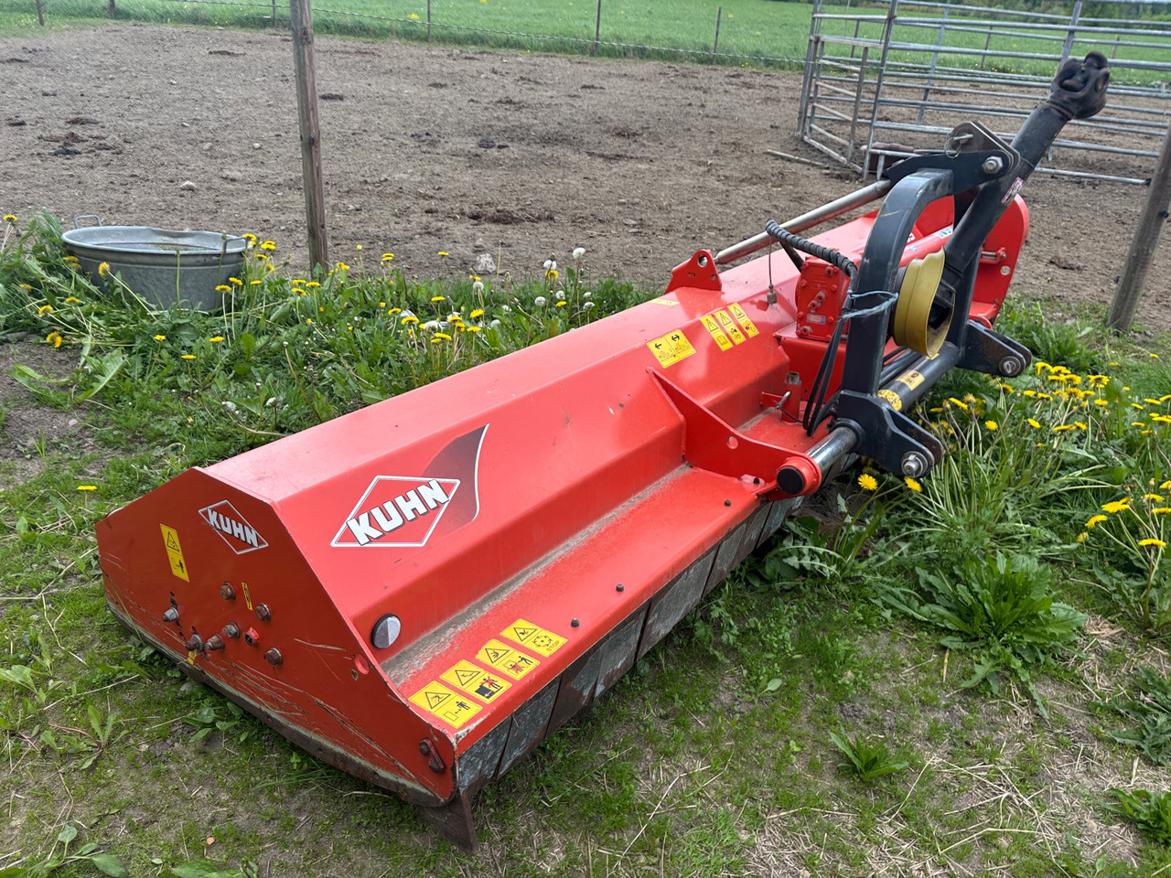 Kuhn BKE-S 305 - Flail mower/ Mulcher: picture 1 Kuhn BKE-S 305 - Flail mower/ Mulcher: picture 1