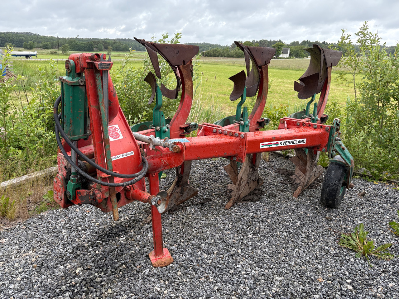 Kverneland E 8 - Plow: picture 1 Kverneland E 8 - Plow: picture 1