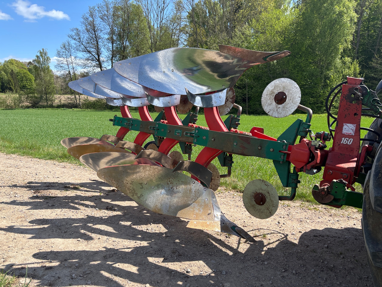 Kverneland E160-8 - Plow: picture 1 Kverneland E160-8 - Plow: picture 1