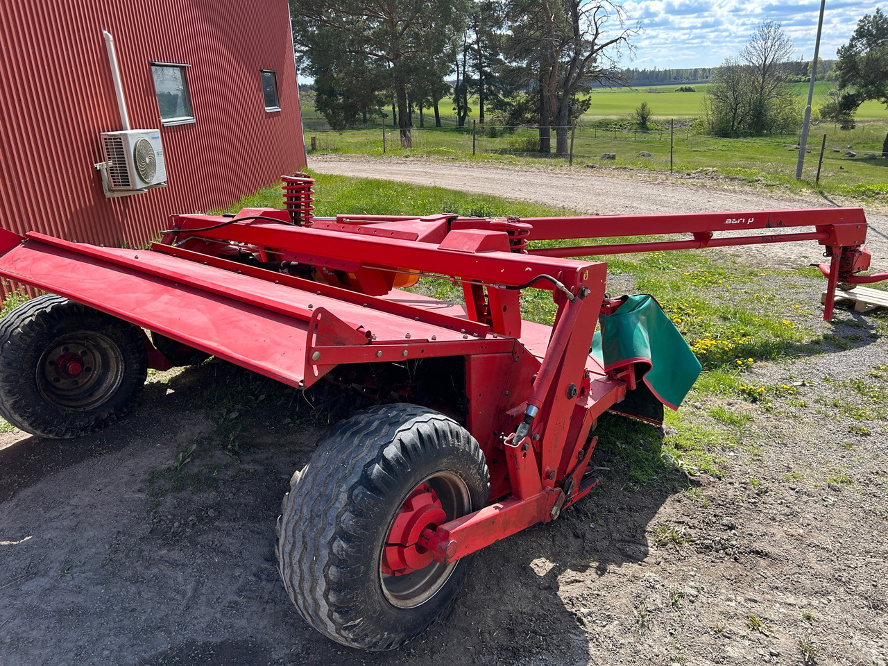 Kverneland Taarup 40320 - Flail mower/ Mulcher: picture 1 Kverneland Taarup 40320 - Flail mower/ Mulcher: picture 1