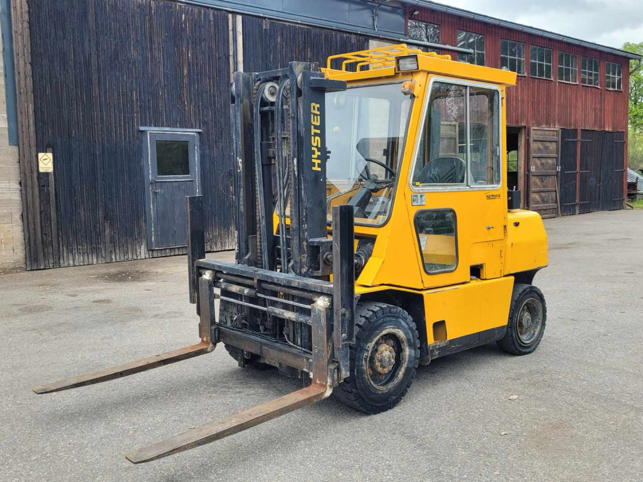 Hyster H4.00XL/5 - Material handling equipment: picture 1 Hyster H4.00XL/5 - Material handling equipment: picture 1