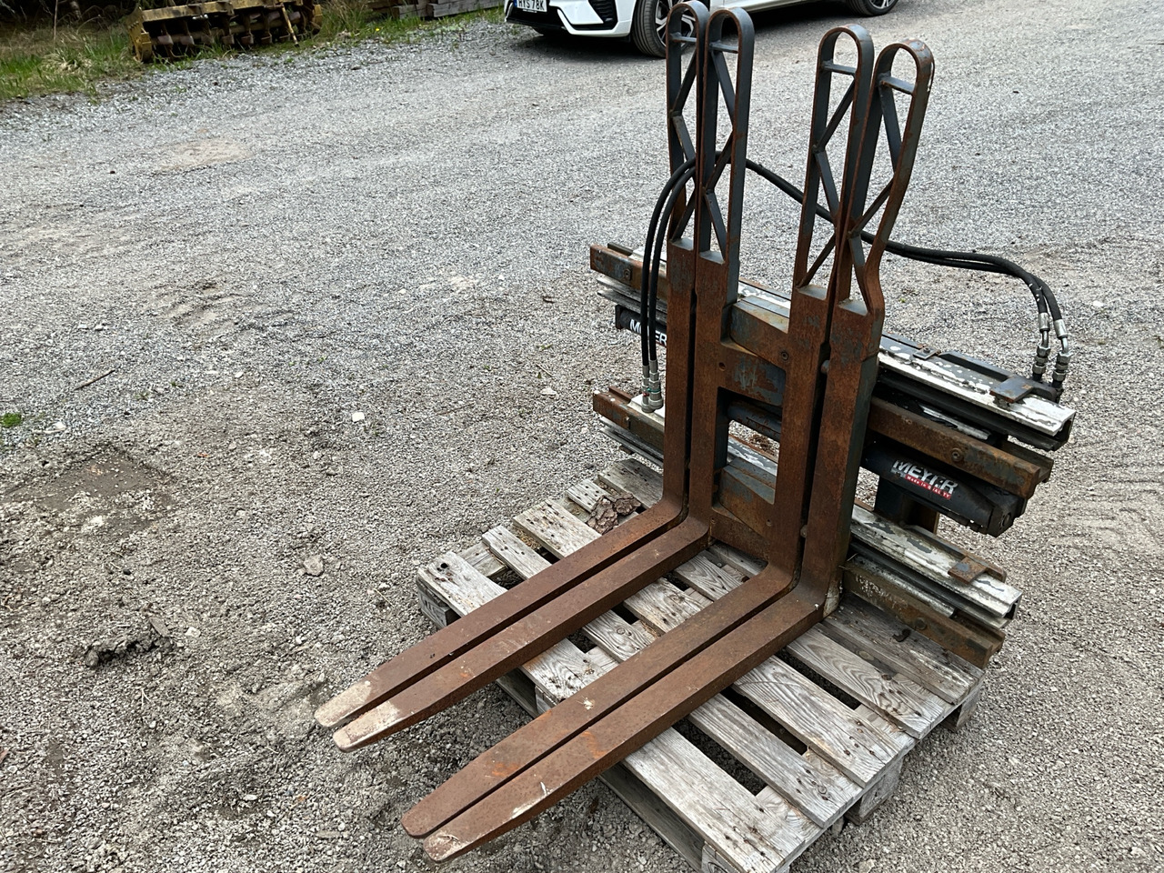 Meyer 2500kg - Forks for Construction machinery: picture 1 Meyer 2500kg - Forks for Construction machinery: picture 1