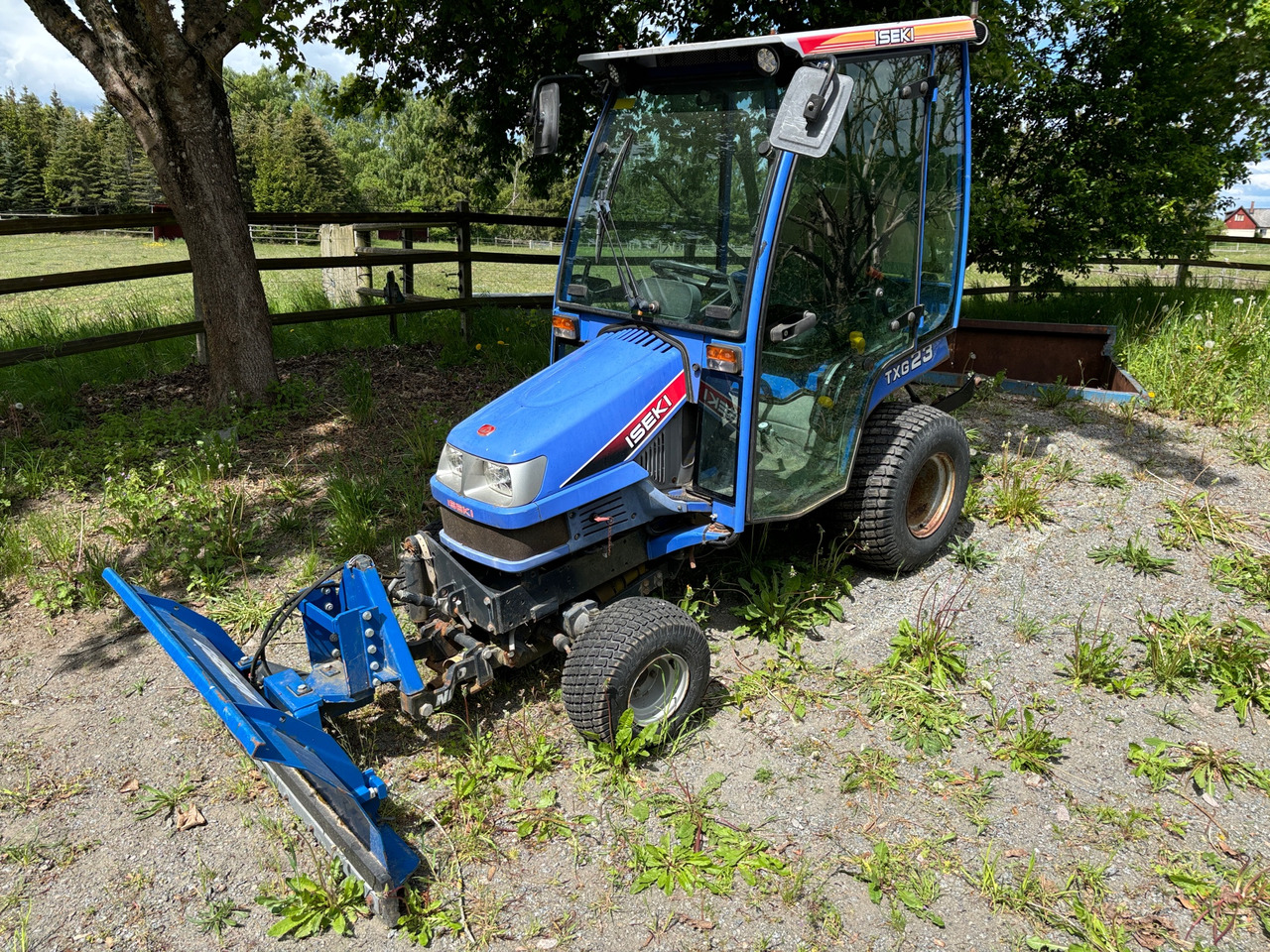 Iseki TXG23 - Municipal/ Special vehicle: picture 1 Iseki TXG23 - Municipal/ Special vehicle: picture 1