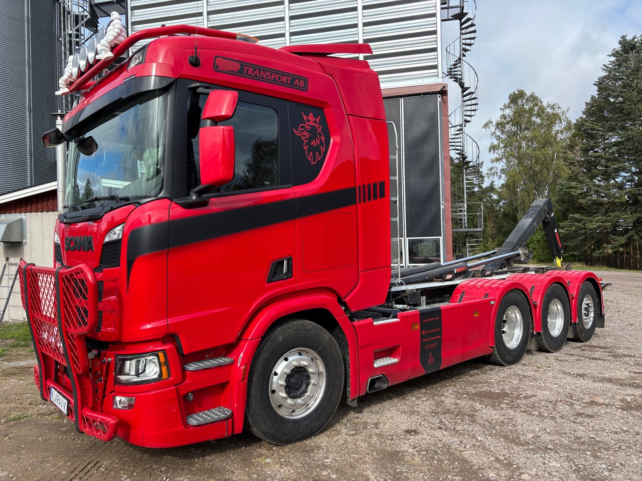 Scania R590 - Hook lift truck: picture 1 Scania R590 - Hook lift truck: picture 1