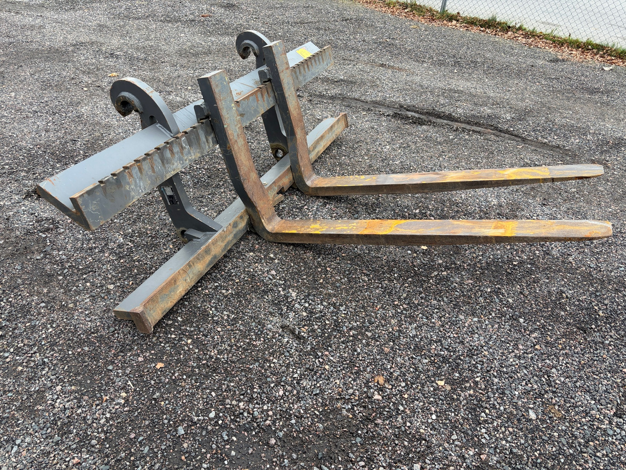 Volvo 83771 - Forks for Construction machinery: picture 1 Volvo 83771 - Forks for Construction machinery: picture 1