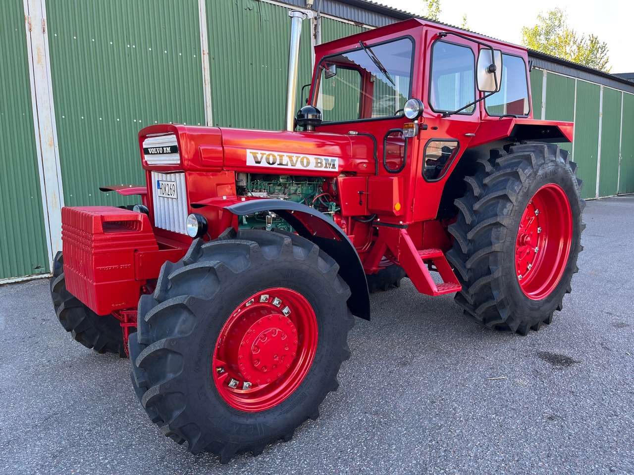 Volvo BM 814 - Farm tractor: picture 1 Volvo BM 814 - Farm tractor: picture 1