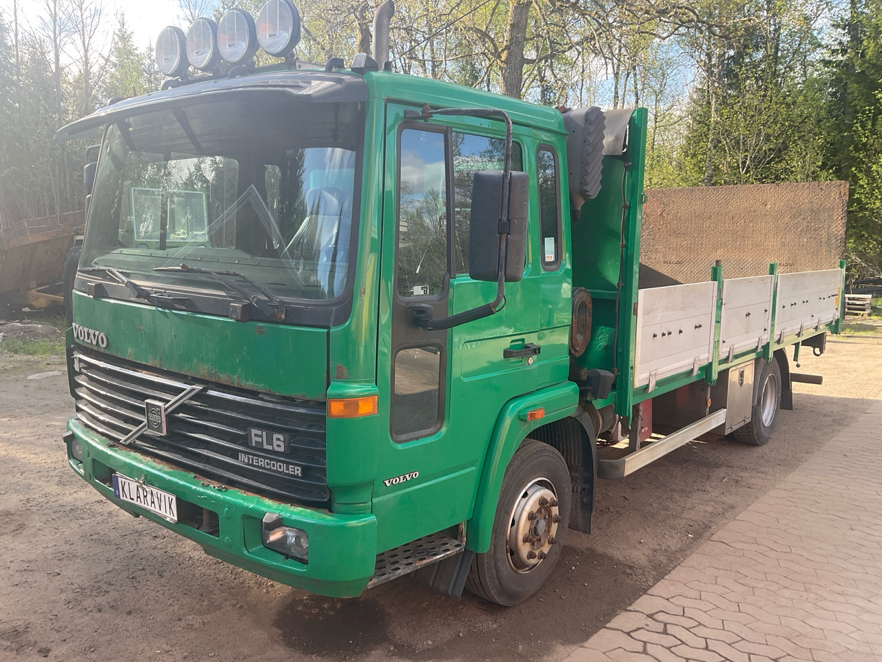 Volvo FL610 - Dropside/ Flatbed truck: picture 1 Volvo FL610 - Dropside/ Flatbed truck: picture 1