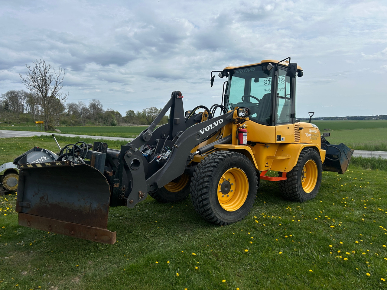 Volvo L35G - Wheel loader: picture 1 Volvo L35G - Wheel loader: picture 1